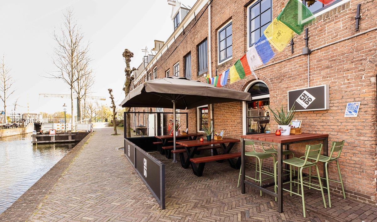 Terras Chido in Weesp